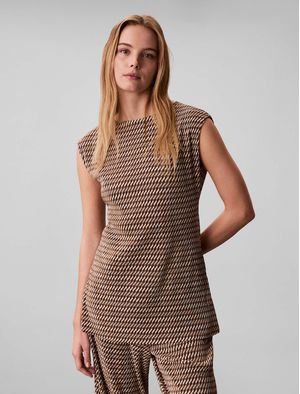 blusa-calvin-klein-plisada-print-mujer-cafe-44f255g-f7j