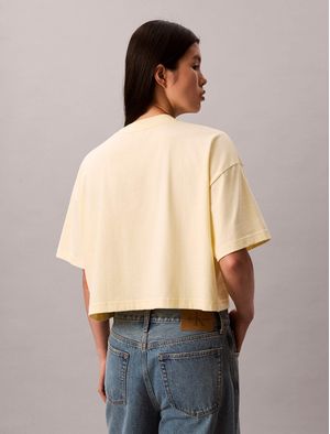 playera-calvin-klein-cropped-heritage-logo-mujer-amarillo-47f813g-zrk
