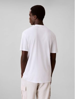 playera-calvin-klein-supima-emblem-hombre-blanco-4lf243g-yaf