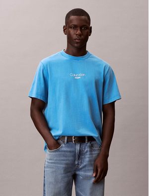 playera-calvin-klein-20s-graphic-acid-wash-hombre-azul-4rb824g-cfm