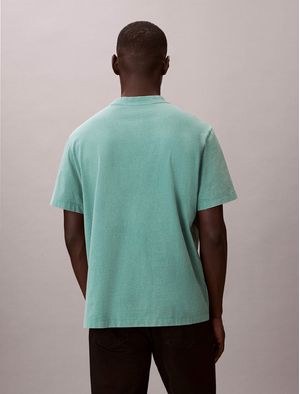 playera-calvin-klein-20s-graphic-acid-wash-hombre-verde-4rb824g-vfl