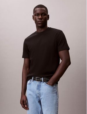 playera-calvin-klein-waffle-badge-hombre-negro-4rf217g-ub1