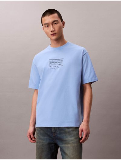 playera-calvin-klein-16s-graphic-seasonal-hombre-azul-4rf823g-c32