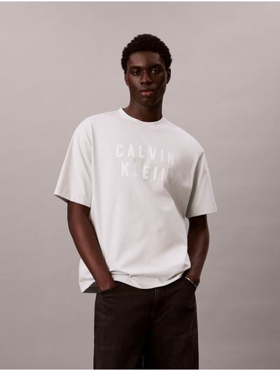 playera-calvin-klein-16s-graphic-seasonal-hombre-blanco-4rf849g-ciq