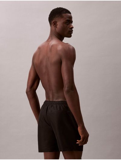 traje-de-bano-calvin-klein-bermuda-embody-hombre-negro-n61047-ub1