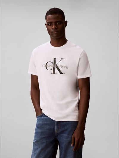 40DC813_YAF_main_WS_4755x4755_Hi_Res_JPEG