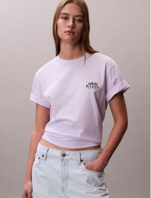 playera-calvin-klein-boxy-graphic-mujer-lila-47f801g-3oq