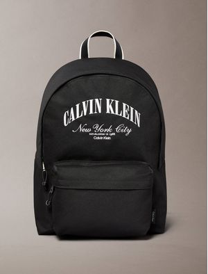 mochila-calvin-klein-graphic-capsule-hombre-negro-4d3345g-ub1