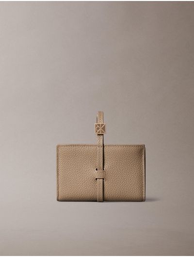 cartera-calvin-klein-emblem-on-strap-mujer-beige-4f1130g-vfu