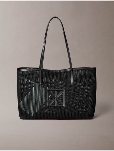 tote-calvin-klein-emblem-mesh-mujer-negro-4f3380g-ub1