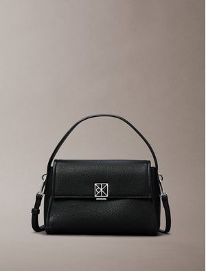 bolsa-calvin-klein-emblem-pebble-shoulder-bag-mujer-negro-4f3425g-ub1