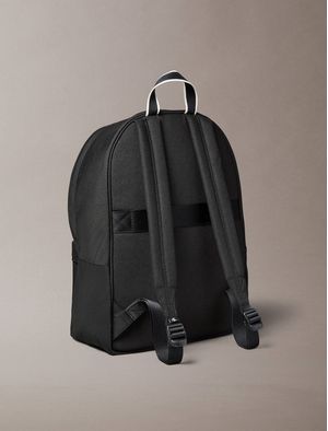 mochila-calvin-klein-graphic-capsule-hombre-negro-4d3345g-ub1