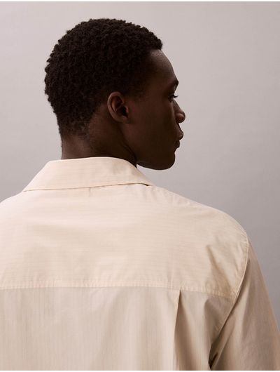 camisa-calvin-klein-heritage-crest-hombre-beige-nm3010-cjv