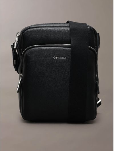 bolsa-calvin-klein-pocket-reporter-hombre-negro-4d3317g-ub1