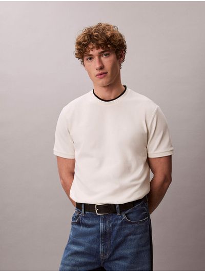playera-calvin-klein-pique-con-ribete-hombre-blanco-4lf215g-yas