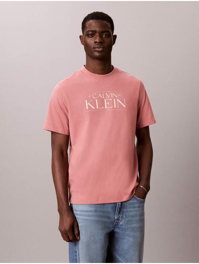 playera-calvin-klein-graphic-seasonal-hombre-rosa-ballet-4rf828g-gda
