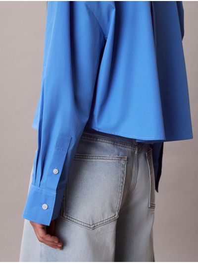 camisa-calvin-klein-poplin-cropped-mujer-azul-47f104g-cg1