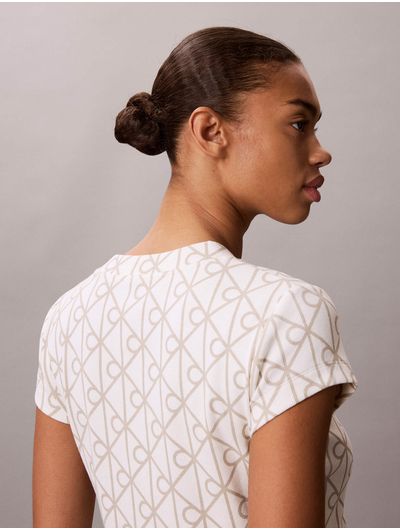 playera-calvin-klein-baby-tee-monologo-mujer-tofu-47g830g-yas