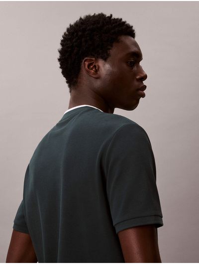 playera-calvin-klein-pique-con-ribete-hombre-verde-4lf215g-pzm