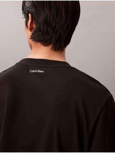playera-calvin-klein-graphic-seasonal-hombre-negro-4rf822g-ub1