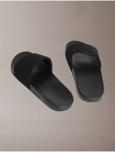 sandalia-calvin-klein-slide-monogram-hombre-negro-hm0hm02109-0gj