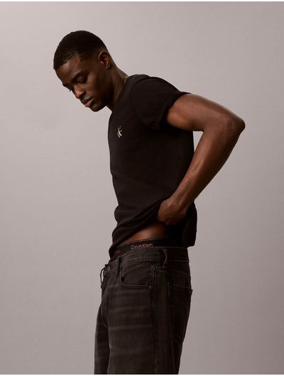 playera-calvin-klein-pride-hombre-negro-nm3022-ub1