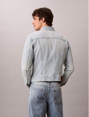 chamarra-calvin-klein-vintage-whisper-classic-trucker-hombre-azul-4rg907g-za5