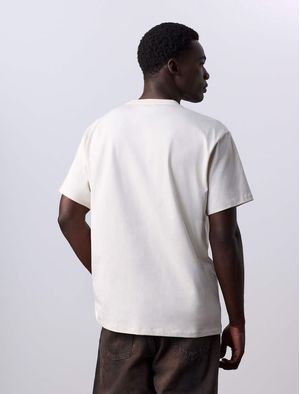 playera-monogram-project-rebel-hombre-blanco-40420mf-yas