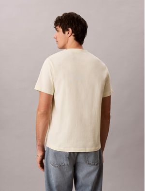 playera-calvin-klein-hero-monologo-hombre-amarillo-4rb862g-486