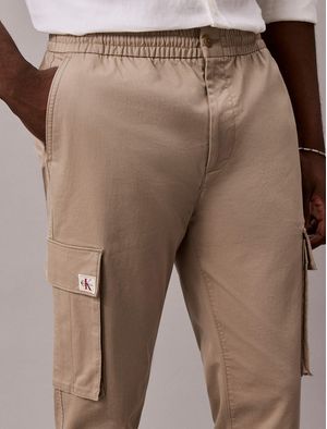 pantalon-calvin-klein-cargo-skinny-comfort-cotton-hombre-beige-4rd608g-rak