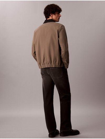 chamarra-calvin-klein-canvas-contrast-collar-hombre-cafe-4rg400g-pay