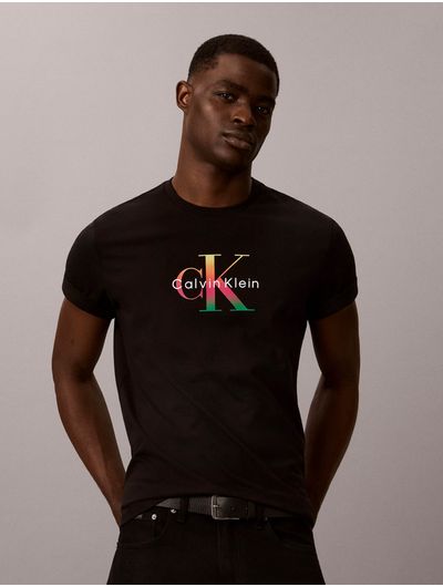 playera-calvin-klein-pride-graphic-hombre-negro-4rg835g-ub1
