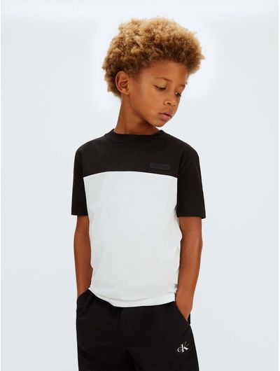 playera-calvin-klein-colorblock-niño-negro-lvcksja00b-beh