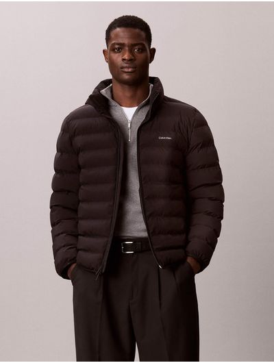 chamarra-calvin-klein-puffer-con-logo-hombre-negro-4lg503g-ub1