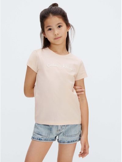 playera-calvin-klein-script-logo-im-con-logo-nina-beige-lvcksja17g-tev