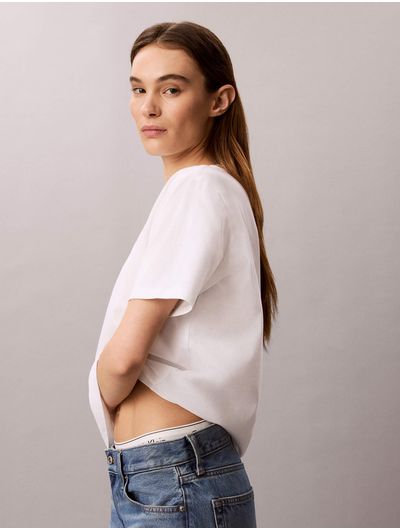 playera-calvin-klein-boxy-graphic-logo-tee-con-logo-mujer-blanco-47g893g-yaf