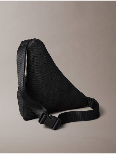 bolsa-crossbody-utility-calvin-klein-para-hombre-color-negro-4d3386g-ub1