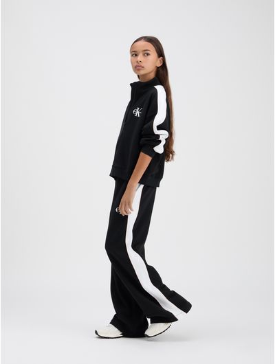 SUPF26_CKJK_CL_G_LOOK04_01