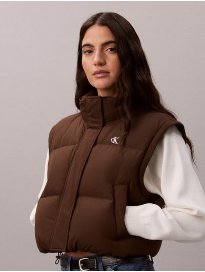 chamarra-puffer-corta-con-mangas-desmontables-calvin-klein-mujer-cafe-47h509g-wfm