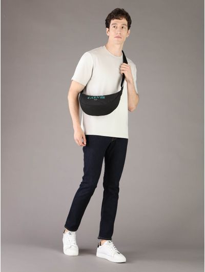 cangurera-calvin-klein-con-logo-hombre-negro-4d3448g-ub1