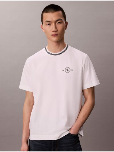 playera-cooling-grafica-calvin-klein-hombre-blanco-4rh231g-yaf