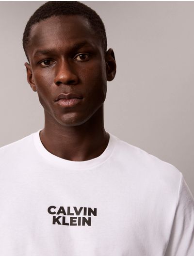 playera-grafica-calvin-klein-hombre-blanco-4rh895g-yaf