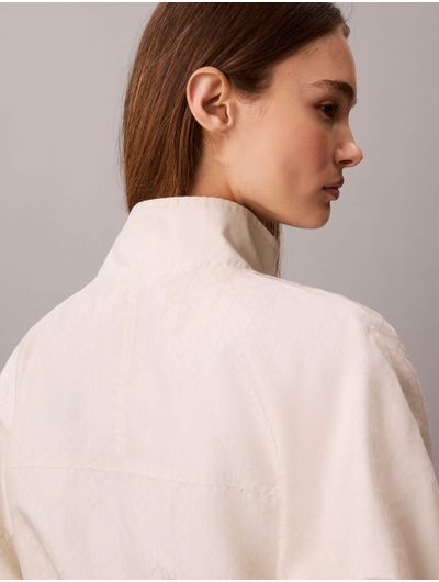 chamarra-windbreaker-jacquard-calvin-klein-mujer-blanco-47h519g-yas